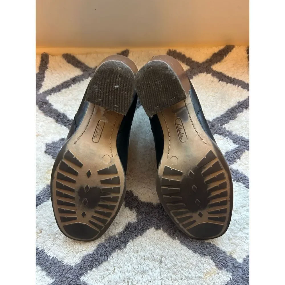 Clarks wooden heel booties black size 8